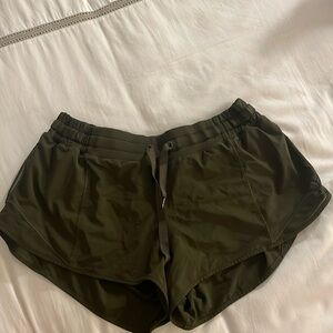 Lululemon hotty hot short, dark green, size 8